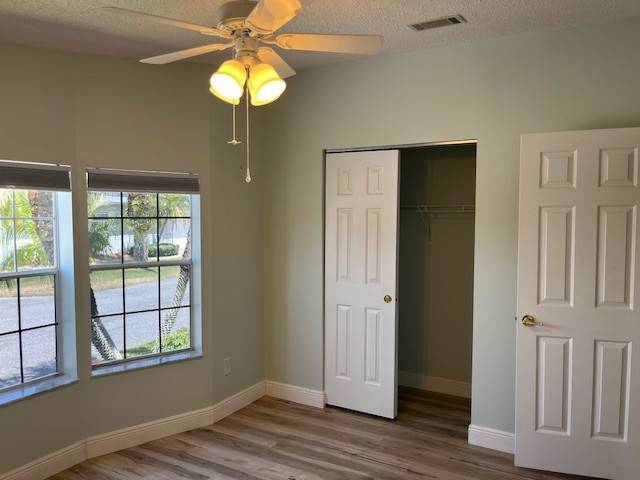1207 Las Brisas Lane a Winter Haven, FL Mobile or Manufactured Home for Sale